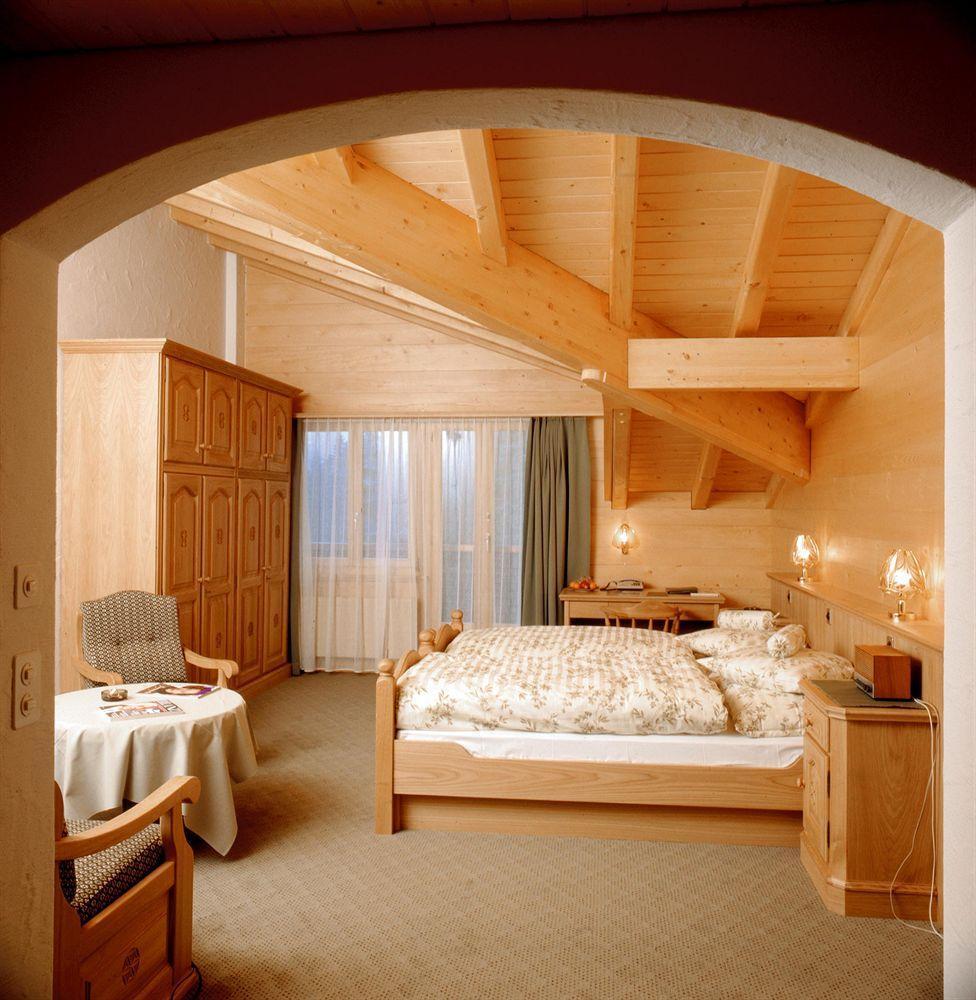 Hotel Huldi Αντελμπόντεν Εξωτερικό φωτογραφία