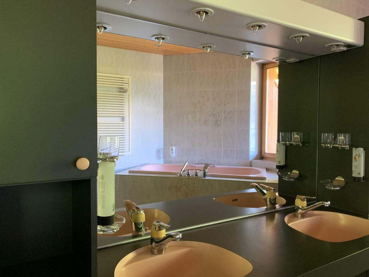 Hotel Huldi Αντελμπόντεν Εξωτερικό φωτογραφία