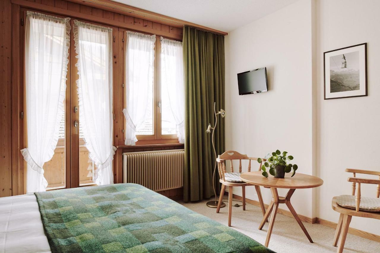 Hotel Huldi Αντελμπόντεν Εξωτερικό φωτογραφία
